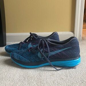 Nike Women’s Flyknit Lunar 3 in ‘Squadron Blue’ Size US 11.5